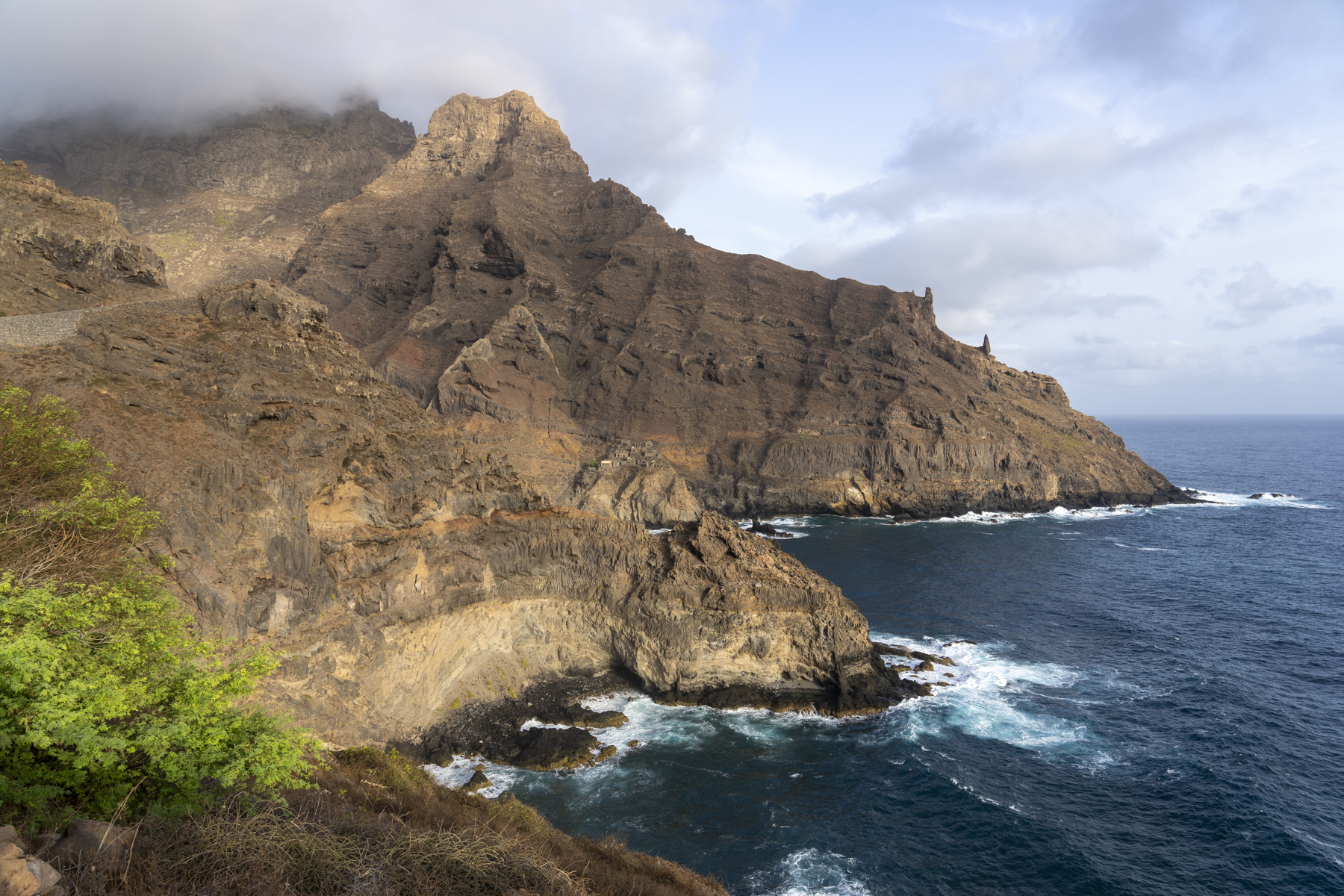São Nicolau coastline (image by Mark Beaman)