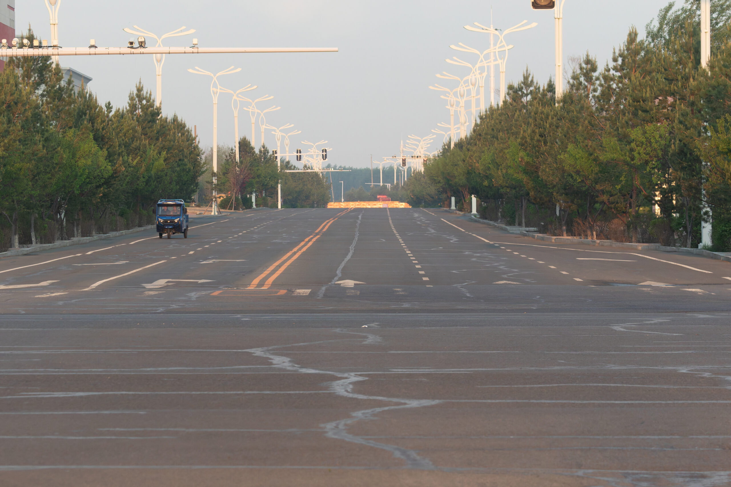 the roads into Inner Mongolia (image by Diedert Koppenol)