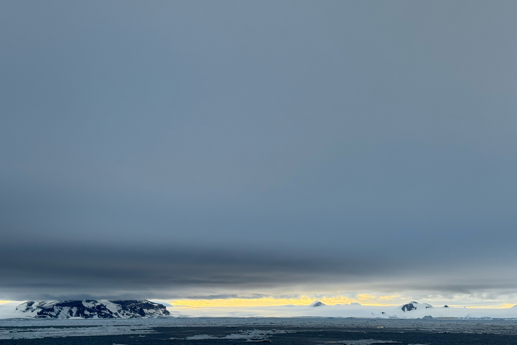 Ice floes, Antarctic Sound (image by Mike Watson)