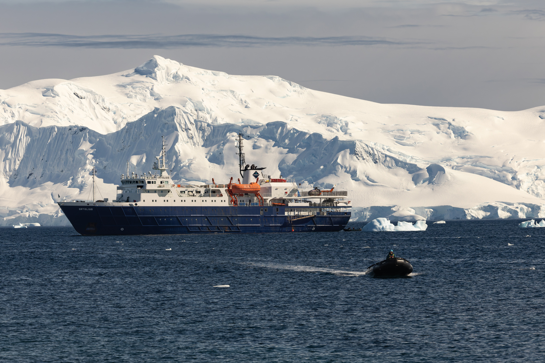 MV Ortelius (image by Mike Watson)