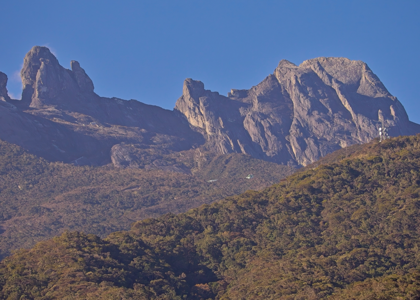 Mt. Kinabalu (image by Yeo Siew Teck)