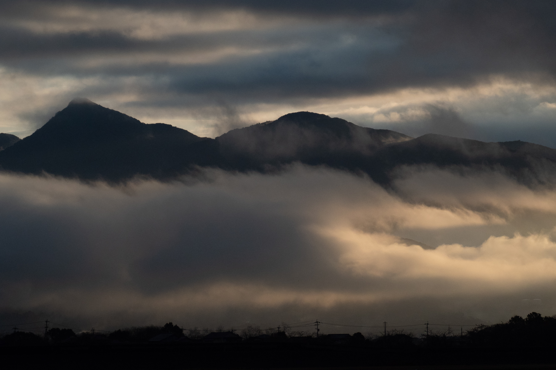 Arasaki Morning Sky (image by Dave Farrow)