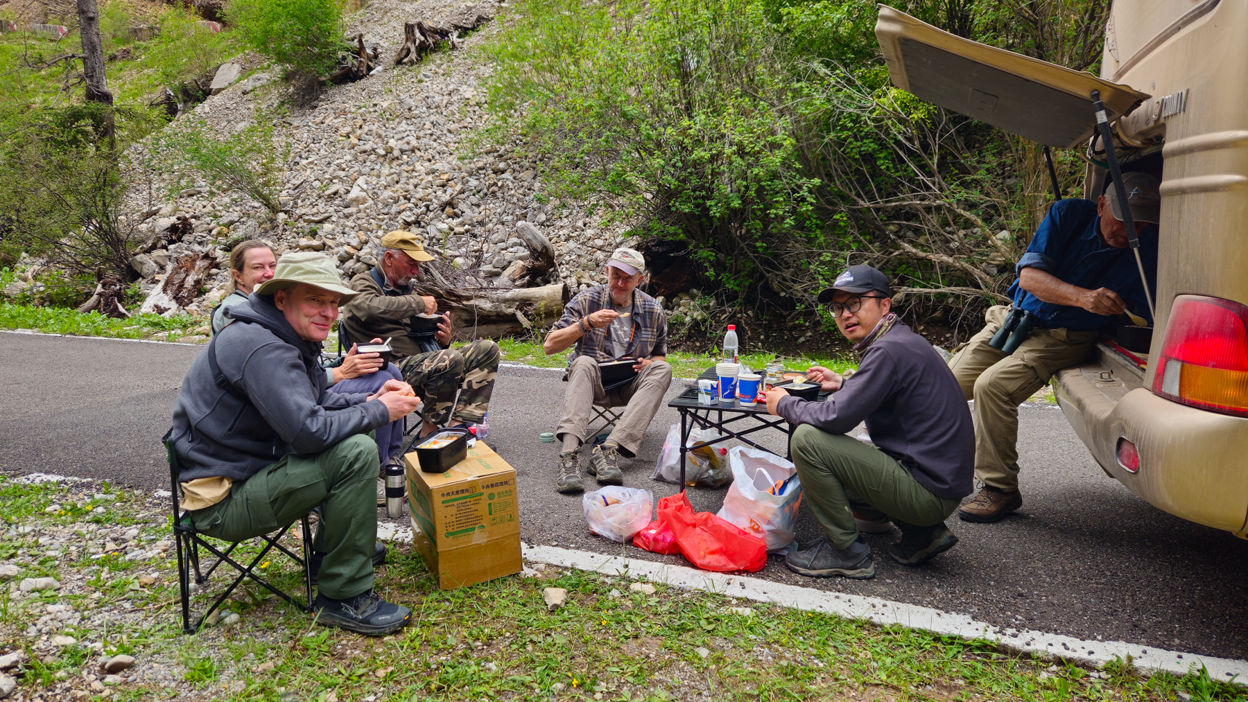 Lunch break (image by Hannu Jännes)