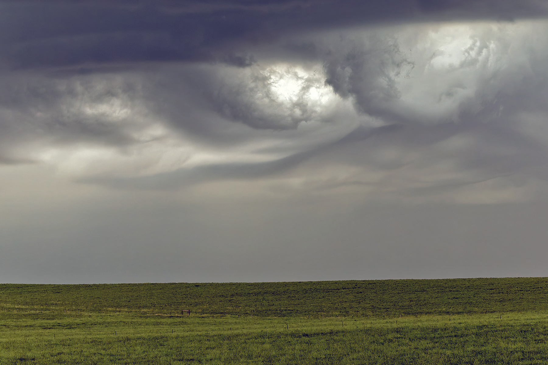 Storm on the prairie (image by Pete Morris)