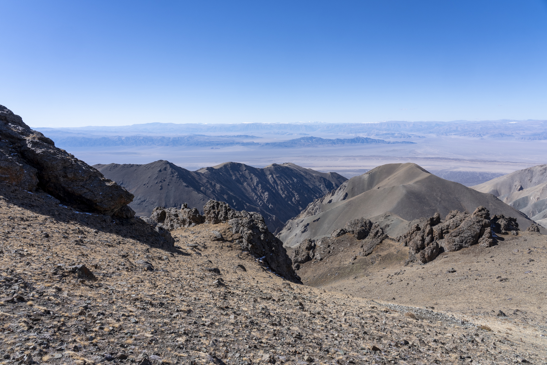 Jargalant scenery (image by Mark Beaman)